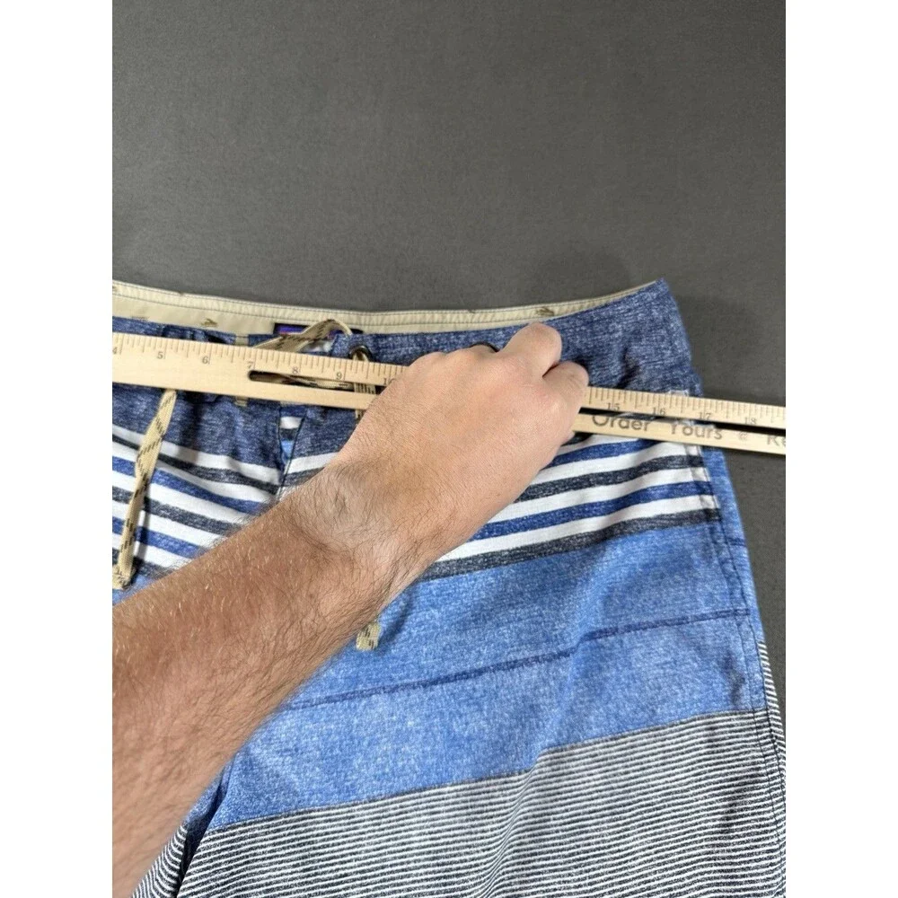Patagonia Boardshorts Mens Sz 34 Blue Striped Swim Trunks Shorts Stretch Surf